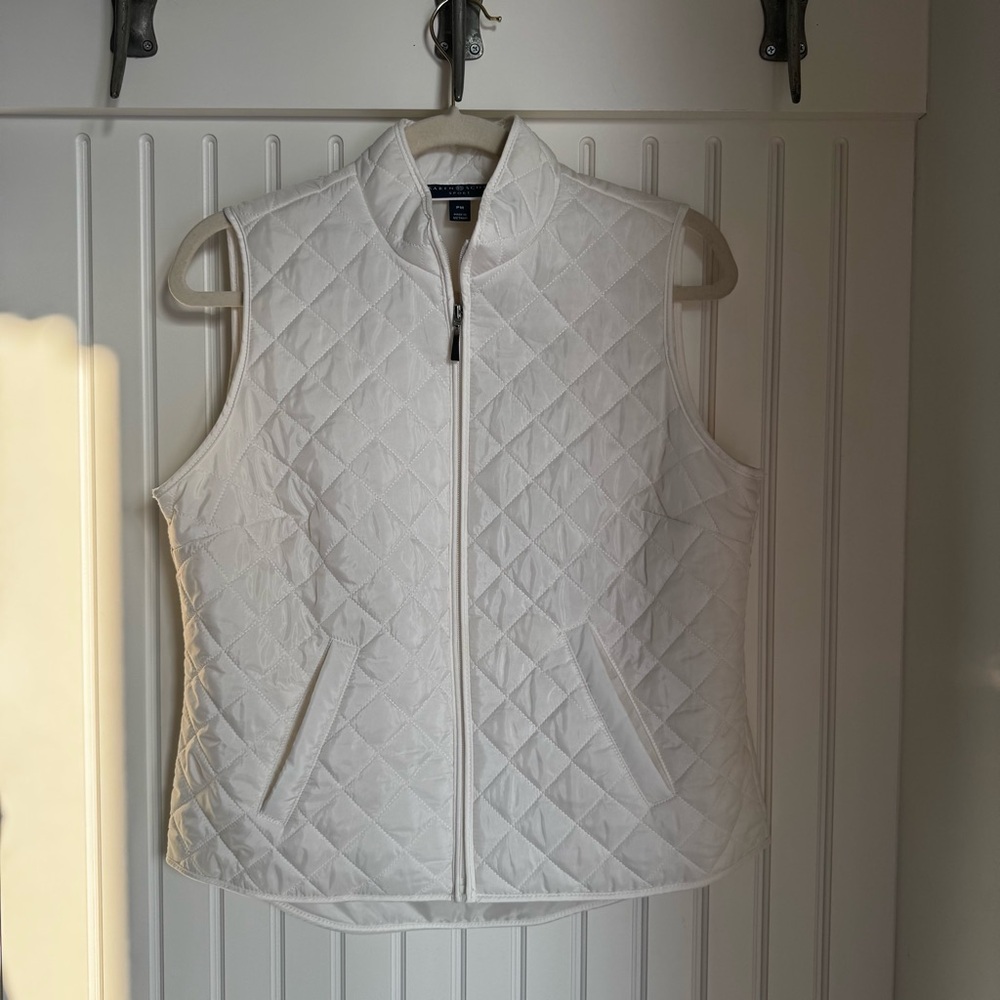 Karen Scott Sport White Quilted Coastal Grandma Vest Scandi Girl Cabincore - Picture 1 of 5